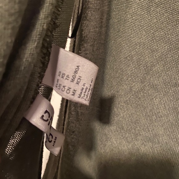 Divided Olive Green Tank - Picture 3 of 3